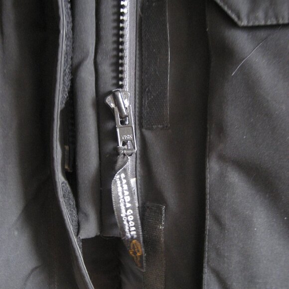 Authentic Canada Goose Expedition Down Parka Jacket, Size Medium, Black - Picture 10 of 16